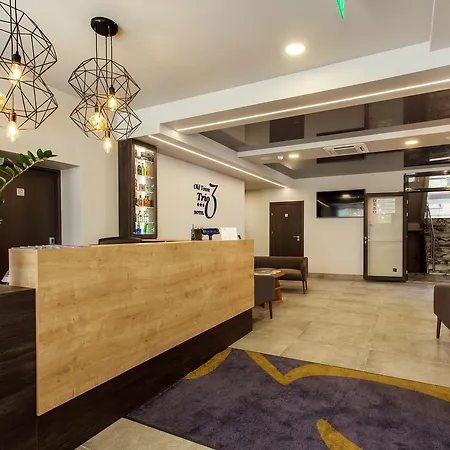 Hostal Old Town Trio