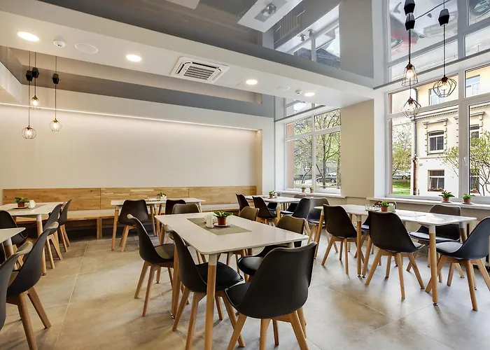 Хостел Old Town Trio *